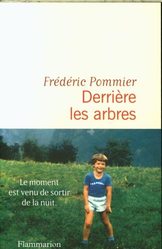 [10395287]  Derrière les arbres 